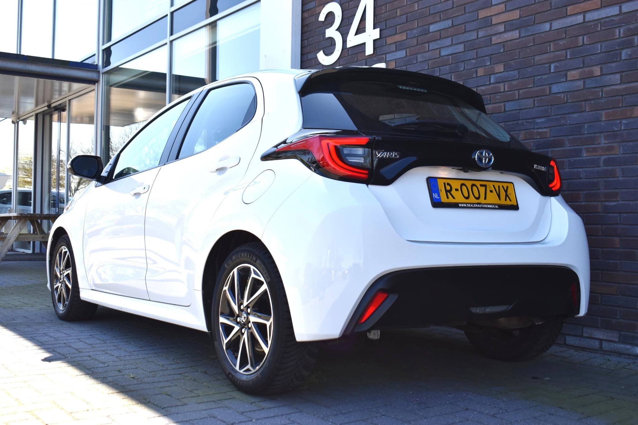 Hoofdafbeelding Toyota Yaris