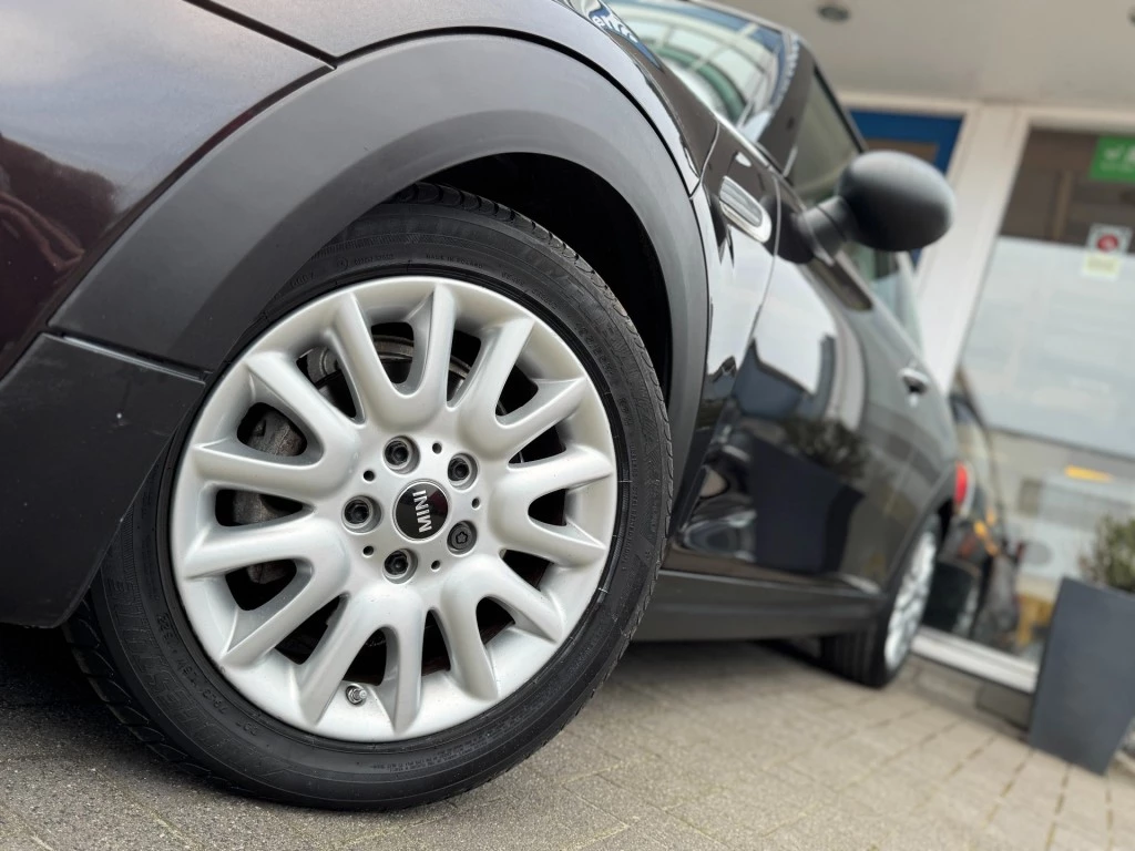 Hoofdafbeelding MINI One