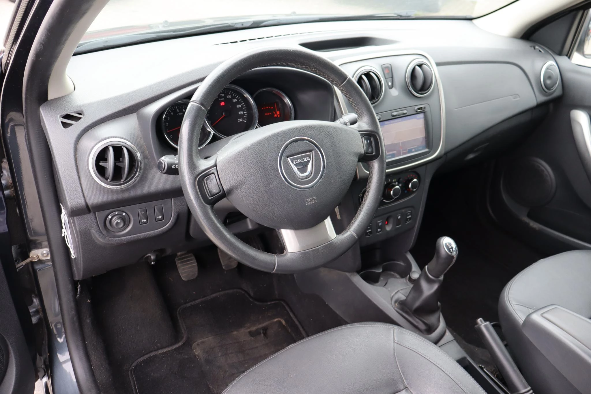 Hoofdafbeelding Dacia Logan