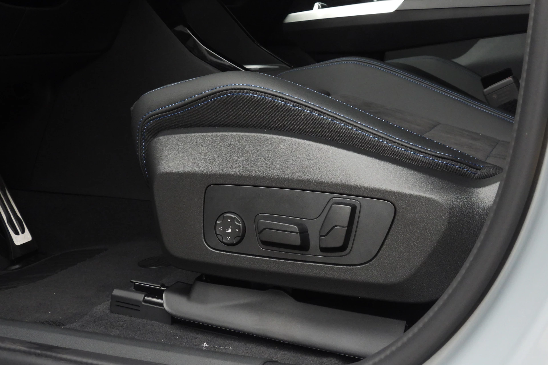 Hoofdafbeelding BMW iX2