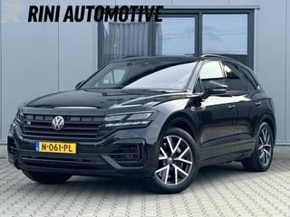 Volkswagen Touareg 3.0 TSi V6 4MOTION R - 462 PK - Panorama - Trekhaak - Matrix Led - Luchtvering