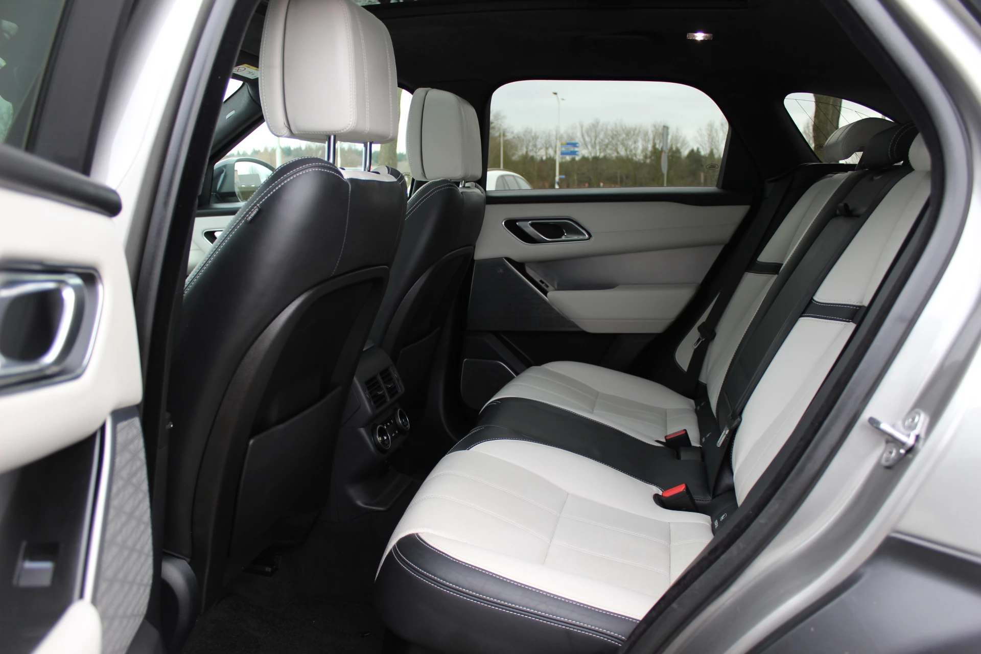 Hoofdafbeelding Land Rover Range Rover Velar