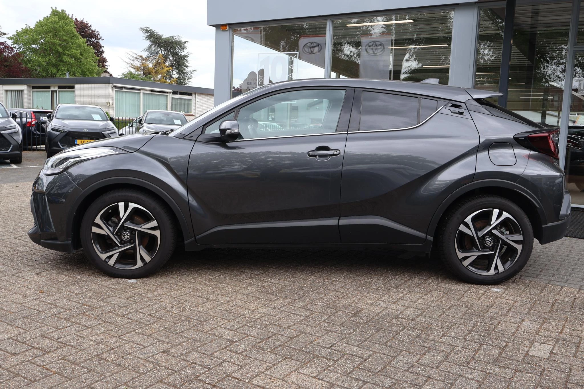 Hoofdafbeelding Toyota C-HR
