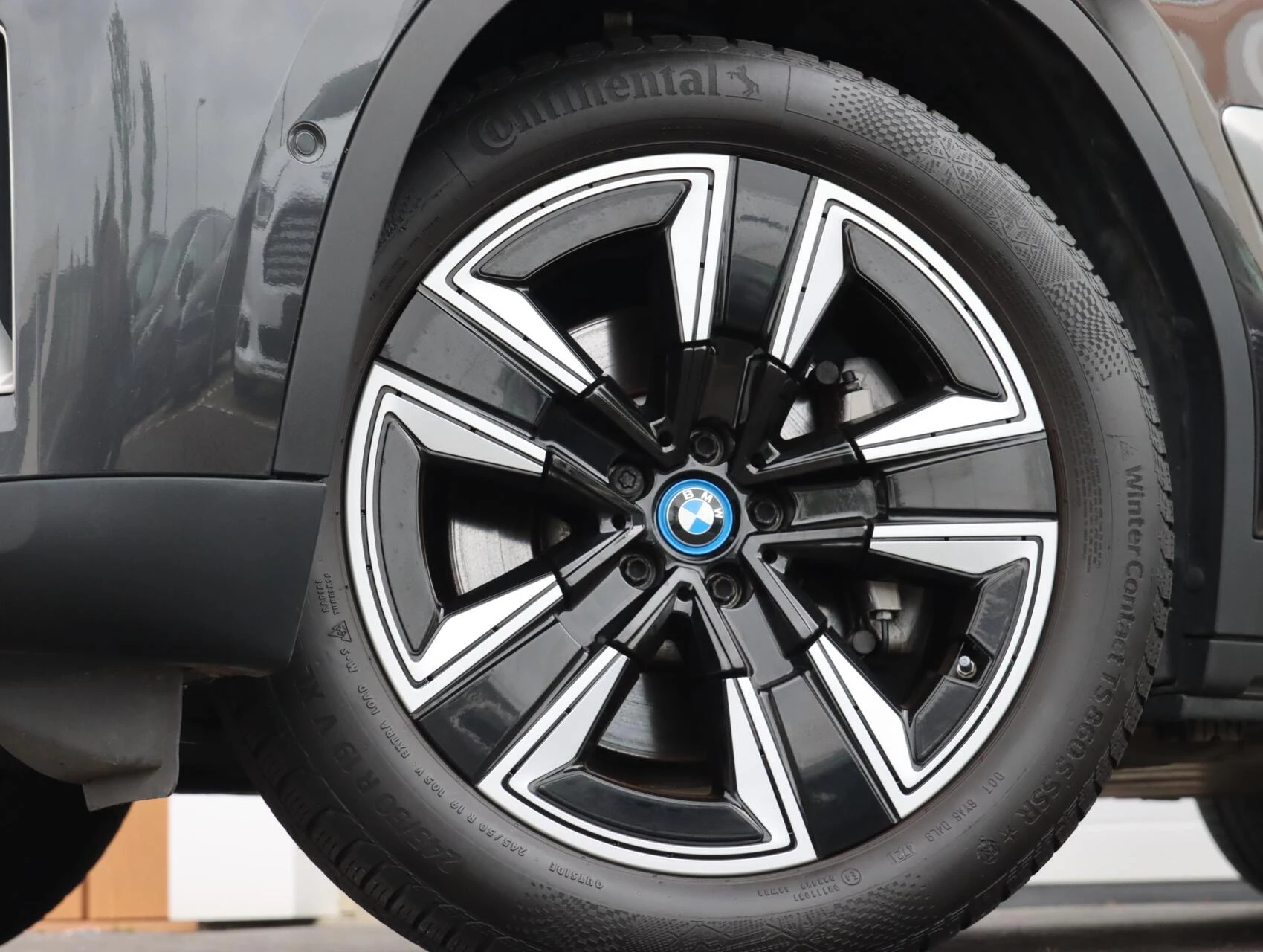 Hoofdafbeelding BMW iX3