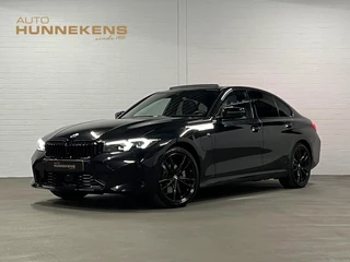 BMW 3-serie 330e M-pakket | Adapt. cruise | Open dak | Trekhaak | Head-up | Stoelverwarming | Sfeerverlichting | Carplay | Leder