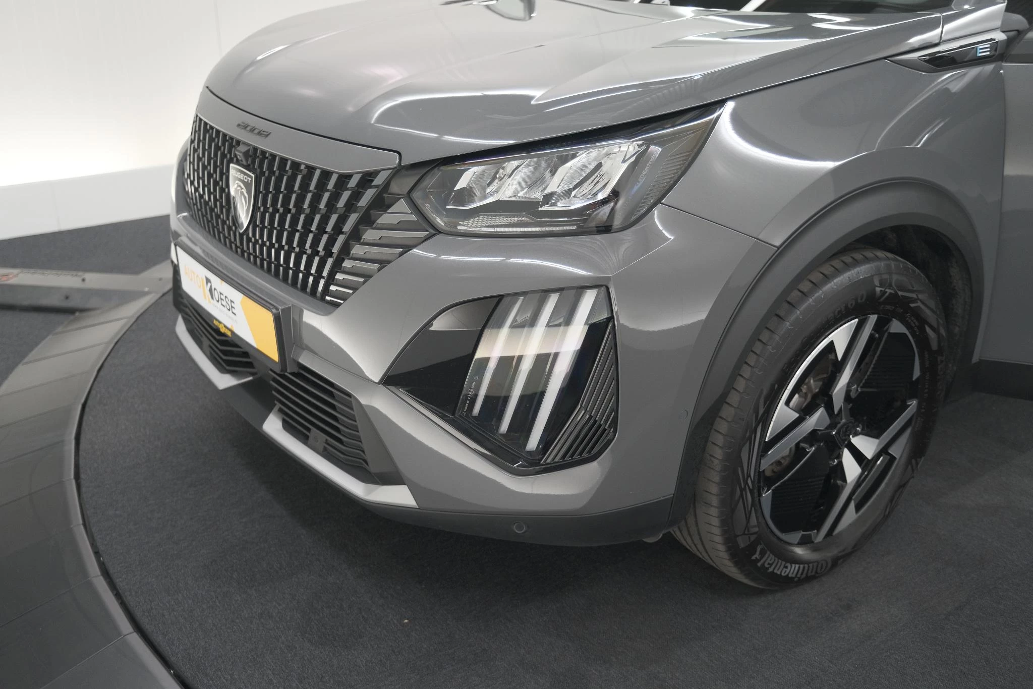 Hoofdafbeelding Peugeot e-2008