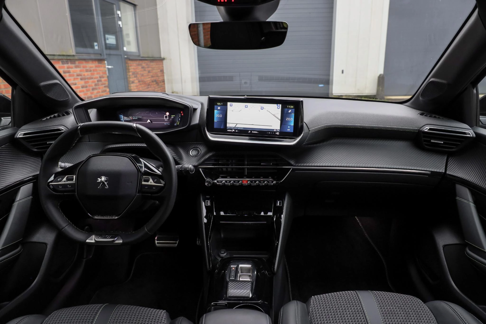 Hoofdafbeelding Peugeot e-208