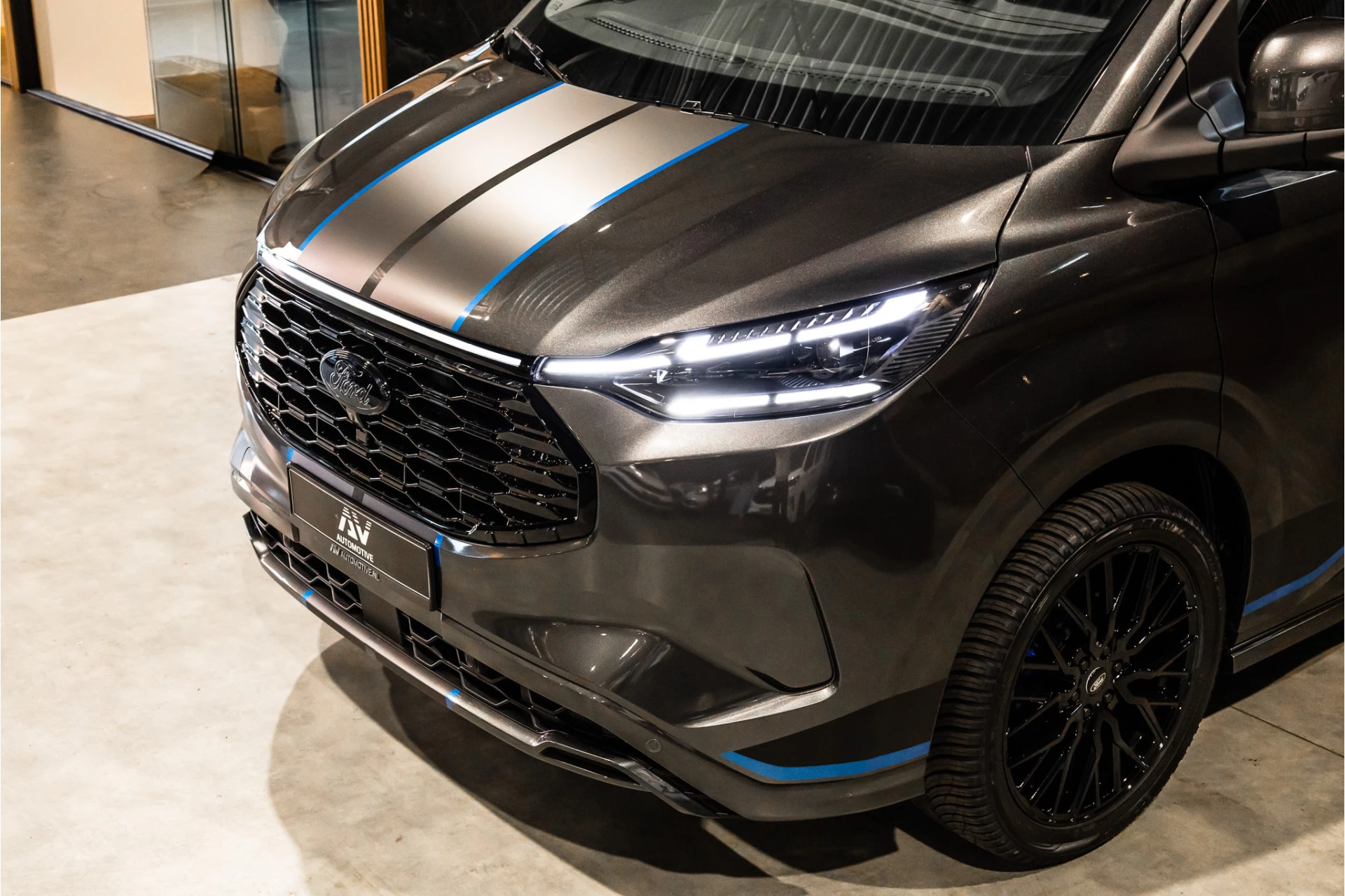 Hoofdafbeelding Ford E-Transit Custom