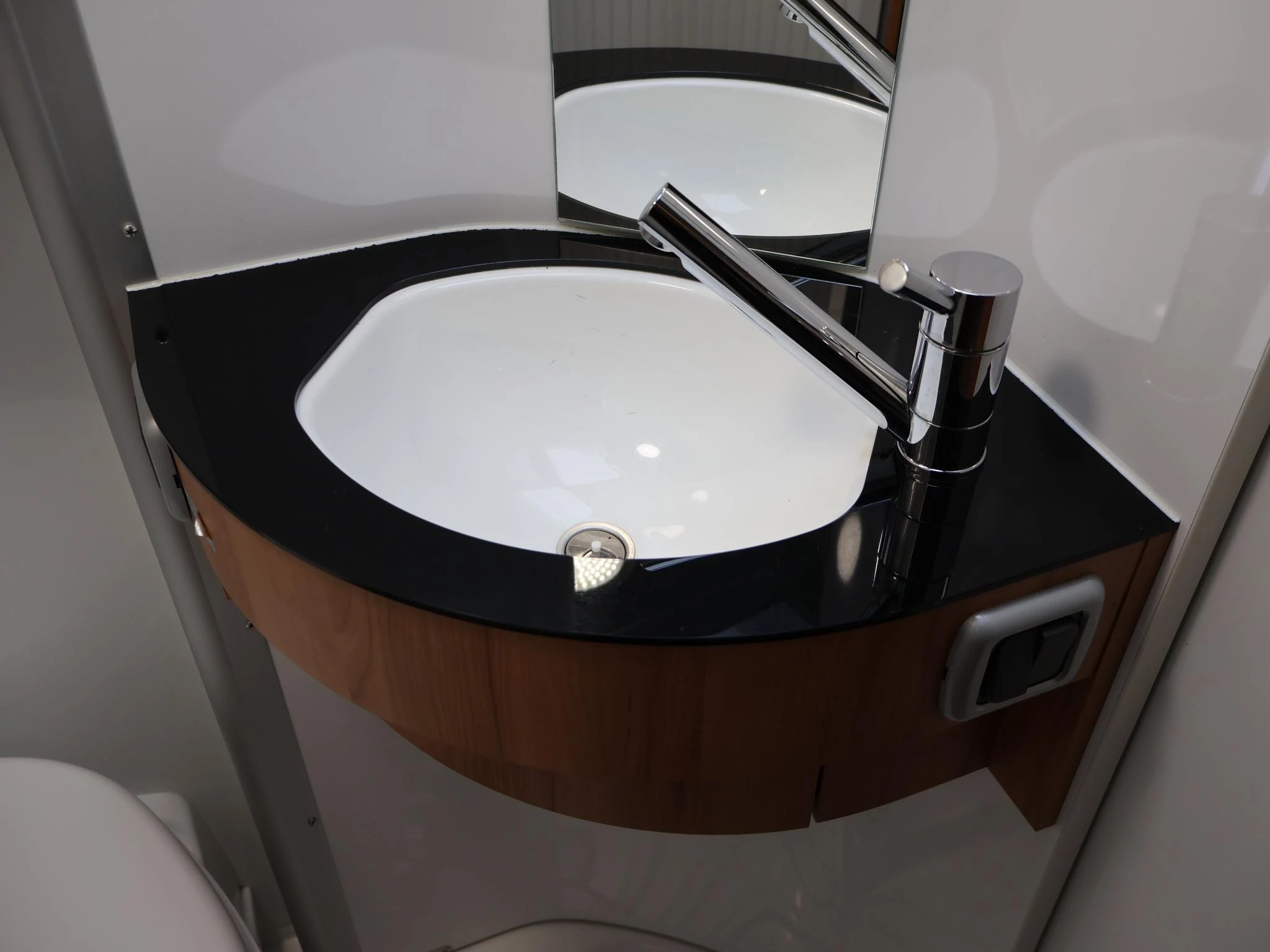 Hoofdafbeelding Pössl Summit 640