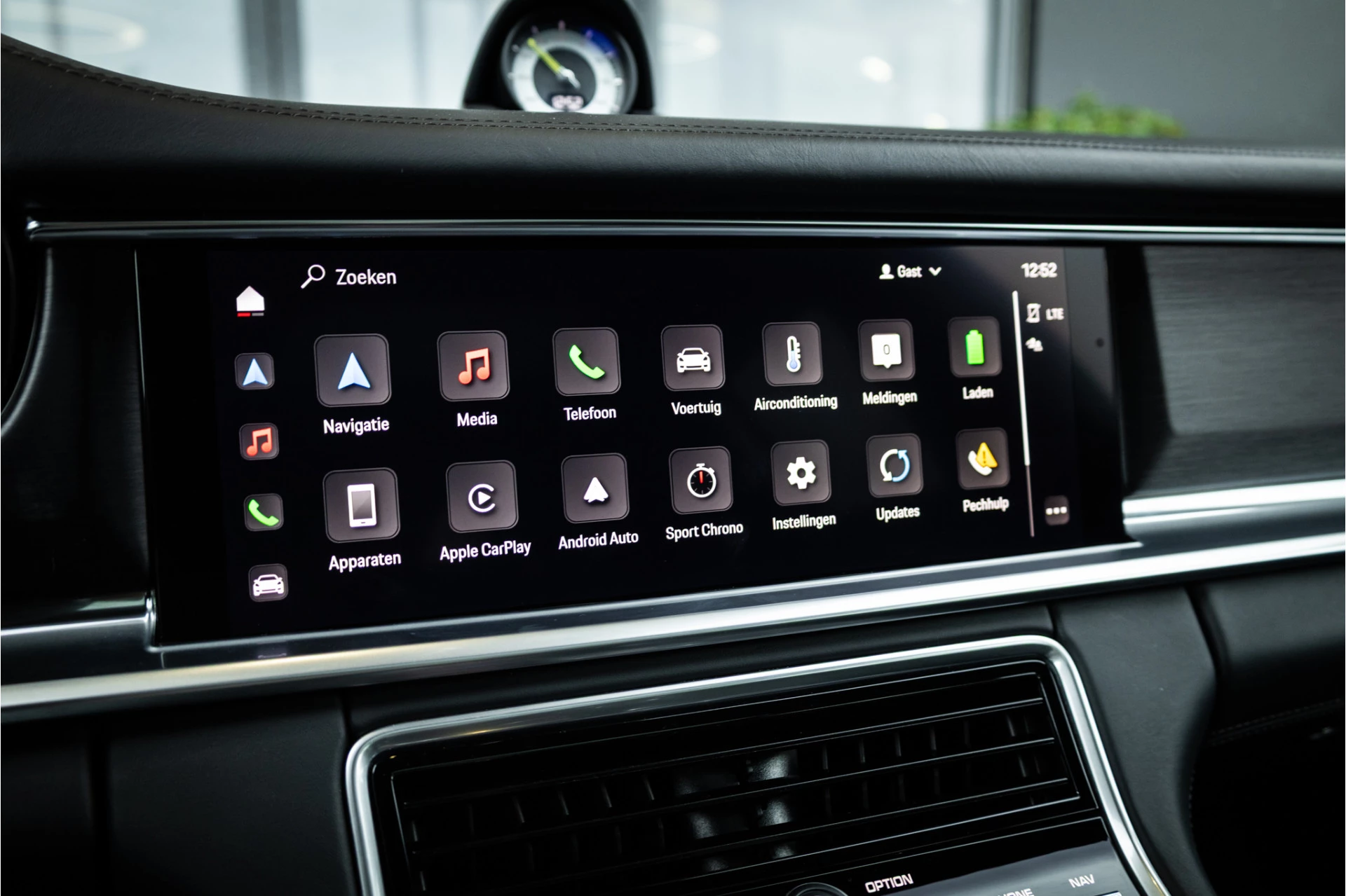 Hoofdafbeelding Porsche Panamera