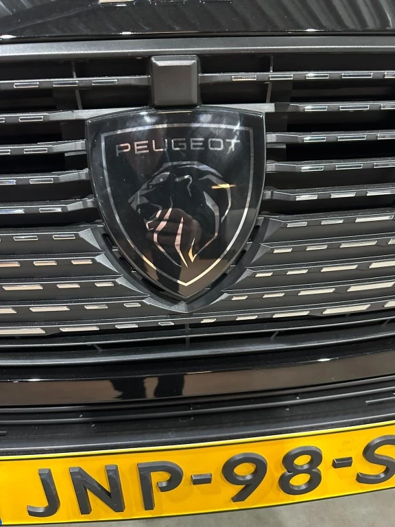 Hoofdafbeelding Peugeot e-308