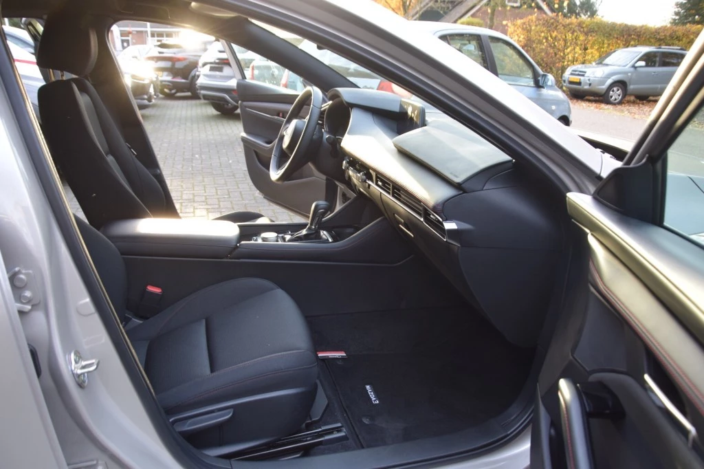 Hoofdafbeelding Mazda 3