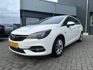 Hoofdafbeelding Opel Astra Opel Astra Sports Tourer 1.2T Business Elegance Navigatie