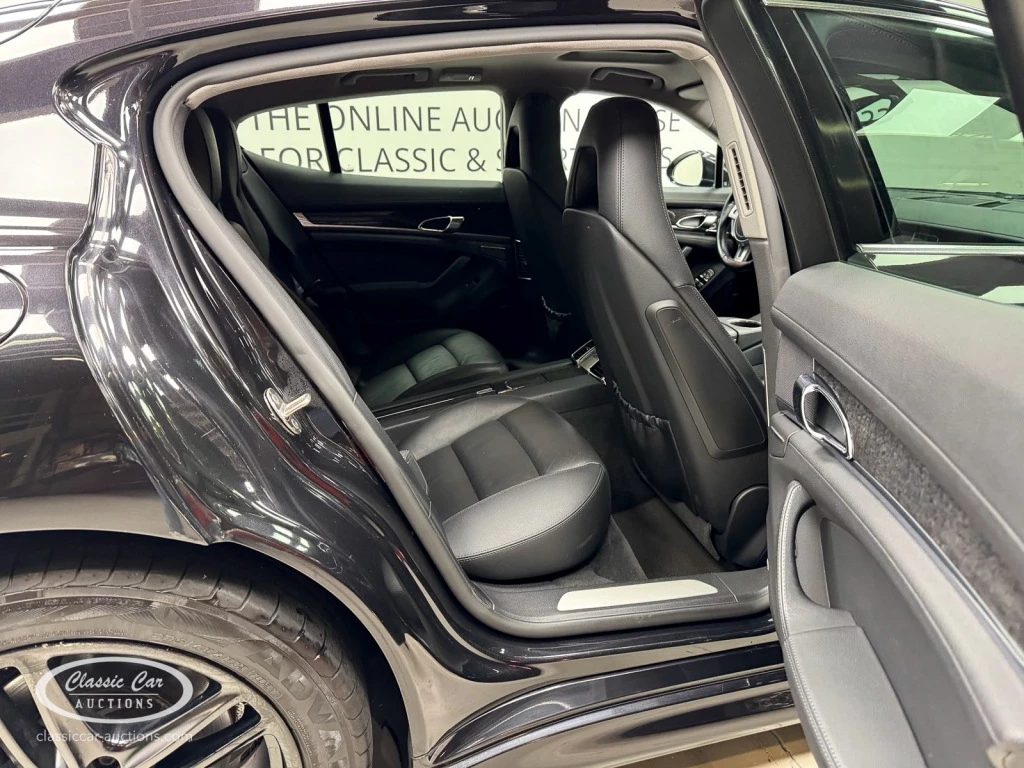 Hoofdafbeelding Porsche Panamera