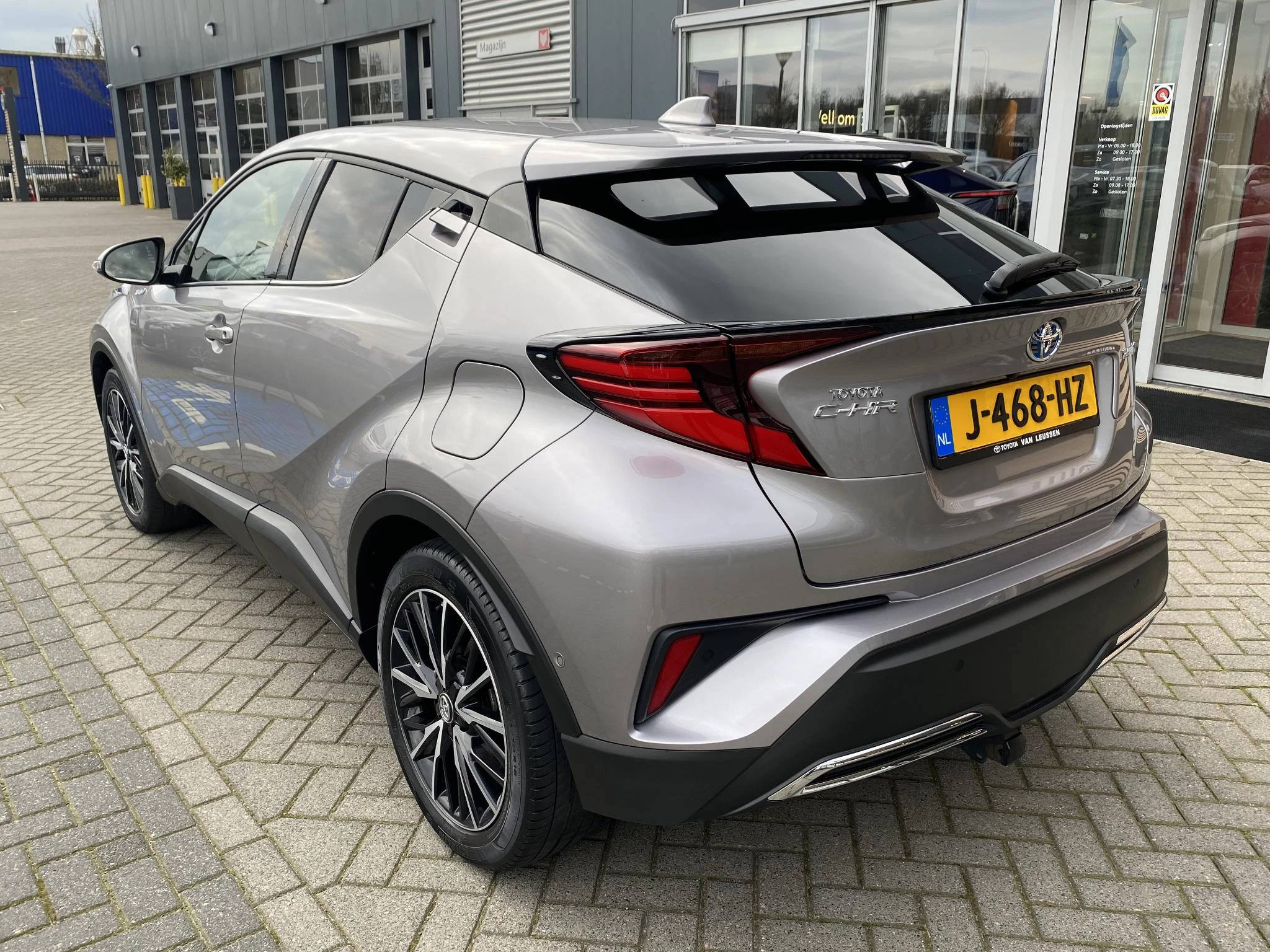 Hoofdafbeelding Toyota C-HR