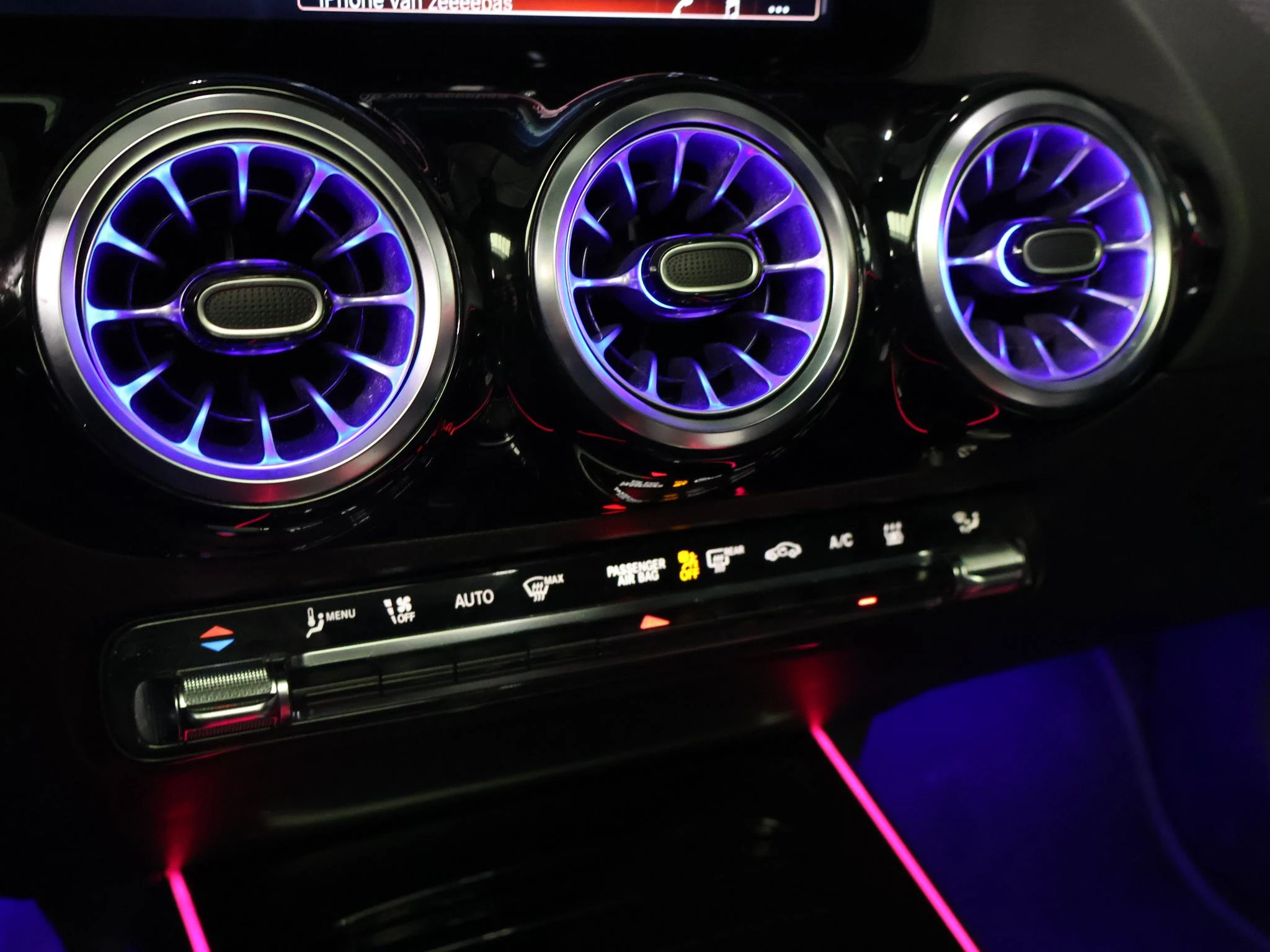 Hoofdafbeelding Mercedes-Benz EQA