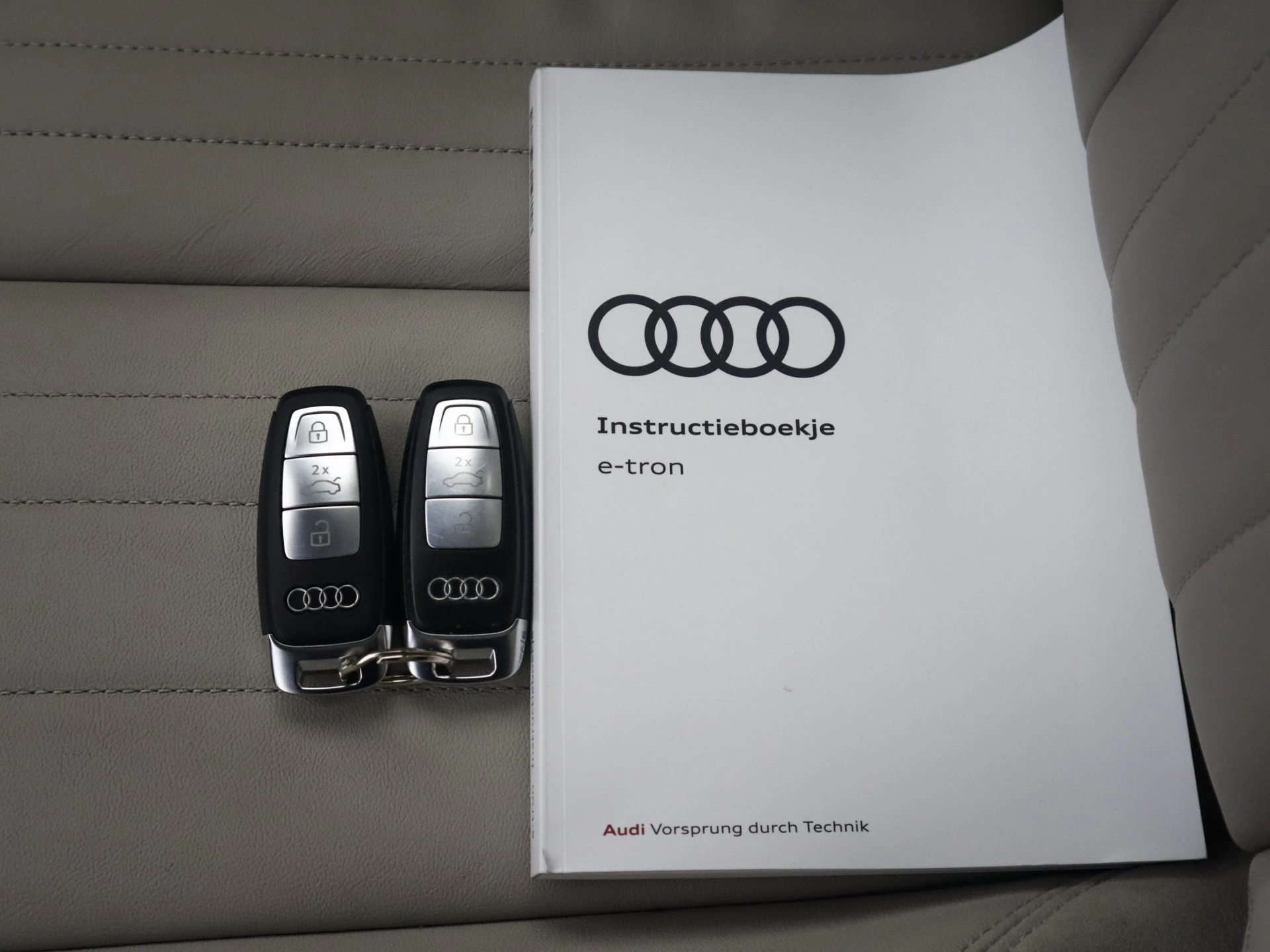 Hoofdafbeelding Audi e-tron