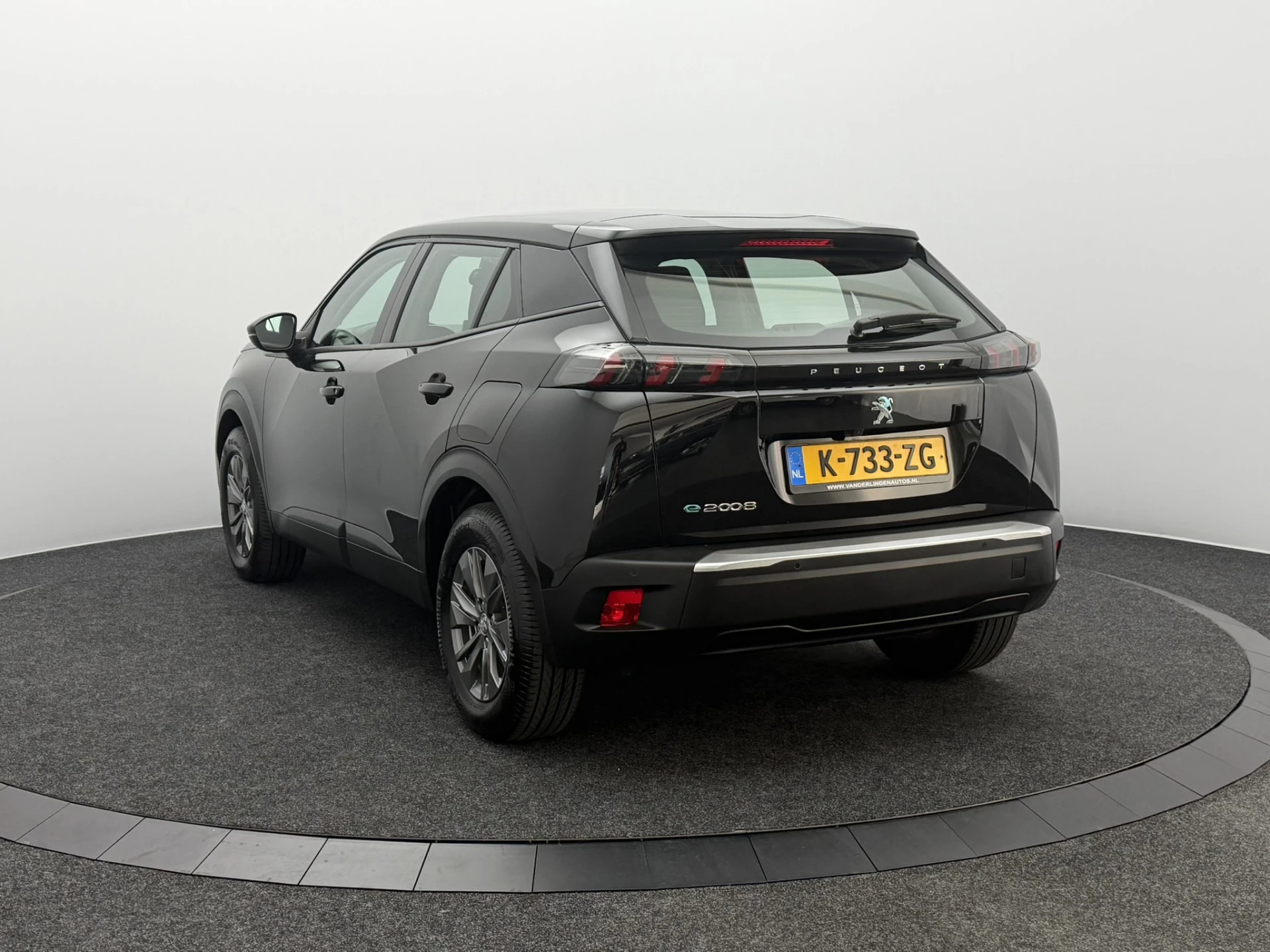 Hoofdafbeelding Peugeot e-2008