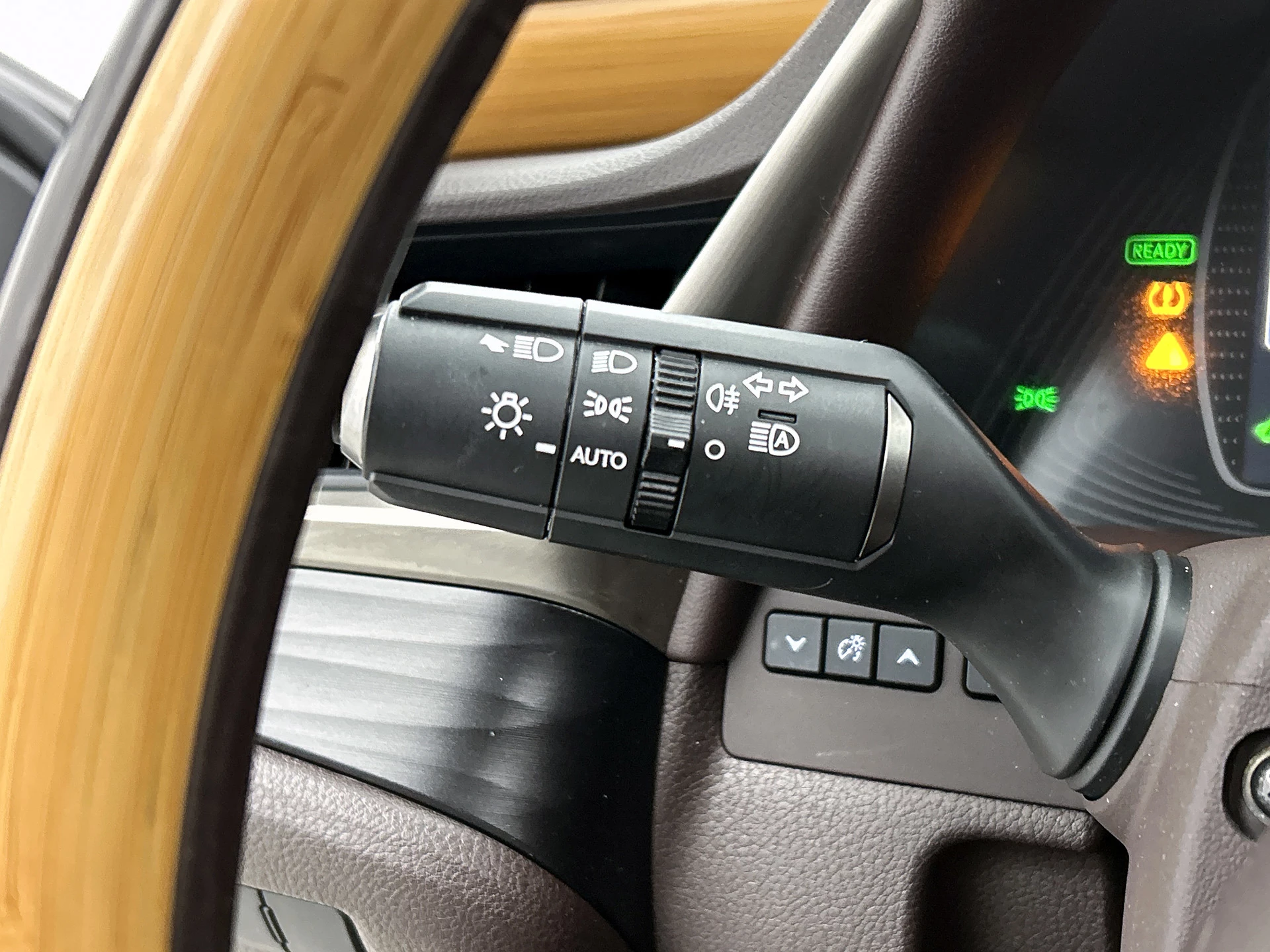 Hoofdafbeelding Lexus ES