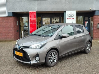 Toyota Yaris 1.5 Hybrid TREND TREKHAAK NAVI CLIMA CRUISE CAMERA BLUETOOTH EL-RAMEN/SPIEGELS NL-AUTO