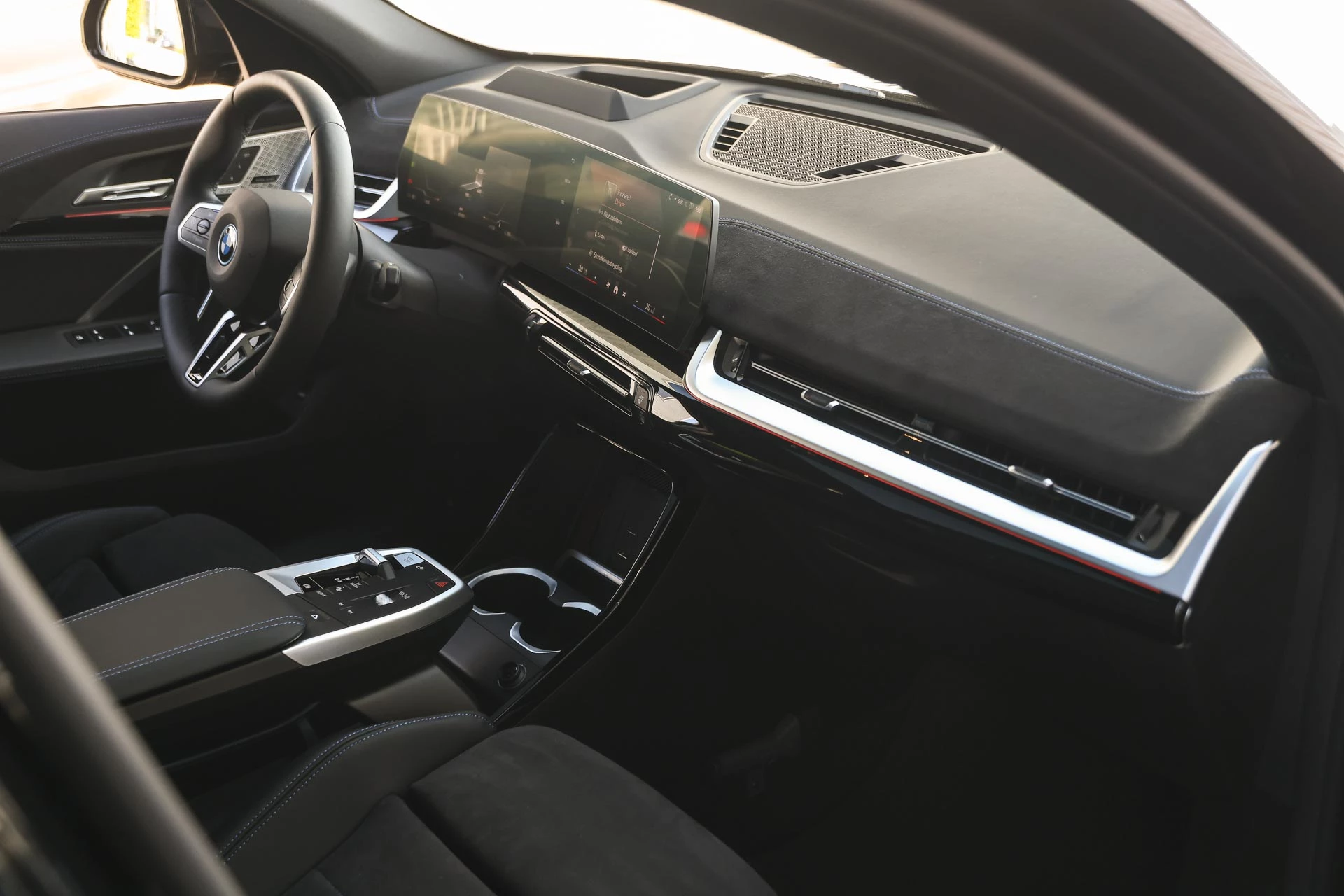 Hoofdafbeelding BMW iX2