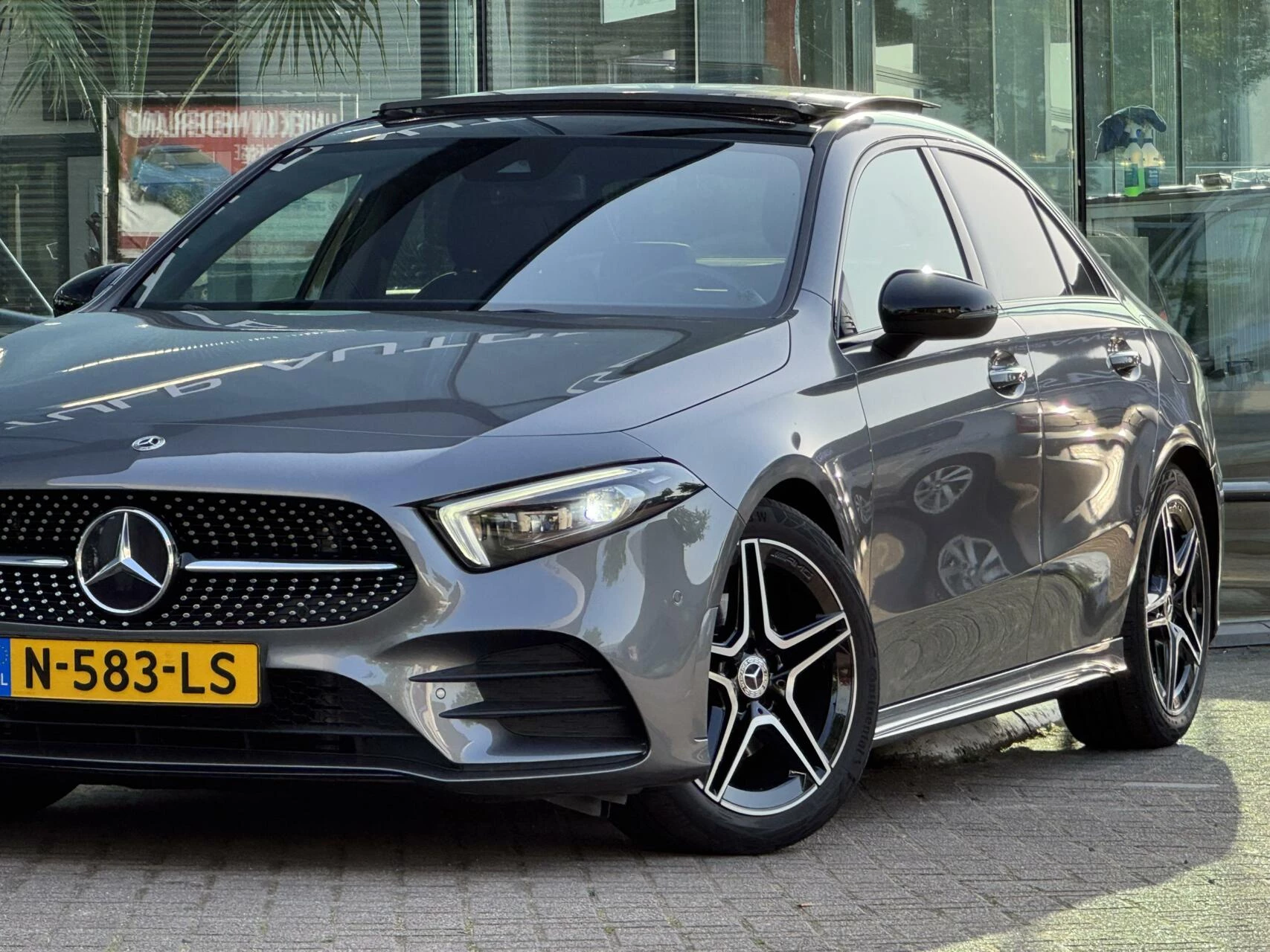 Hoofdafbeelding Mercedes-Benz A-Klasse