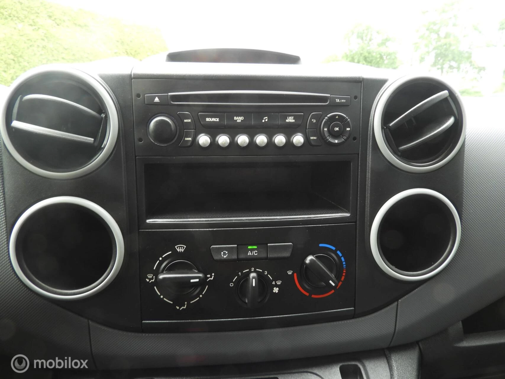 Hoofdafbeelding Peugeot Partner
