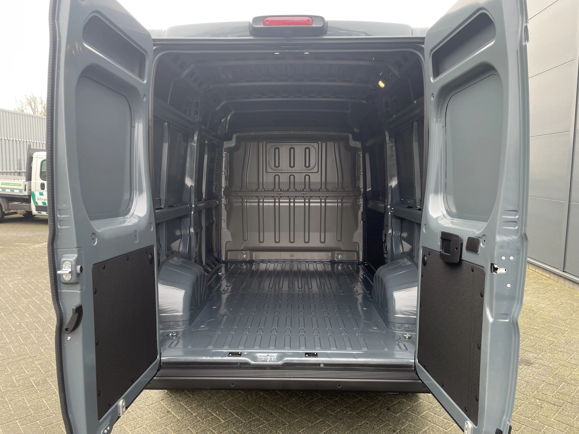 Hoofdafbeelding Opel Movano