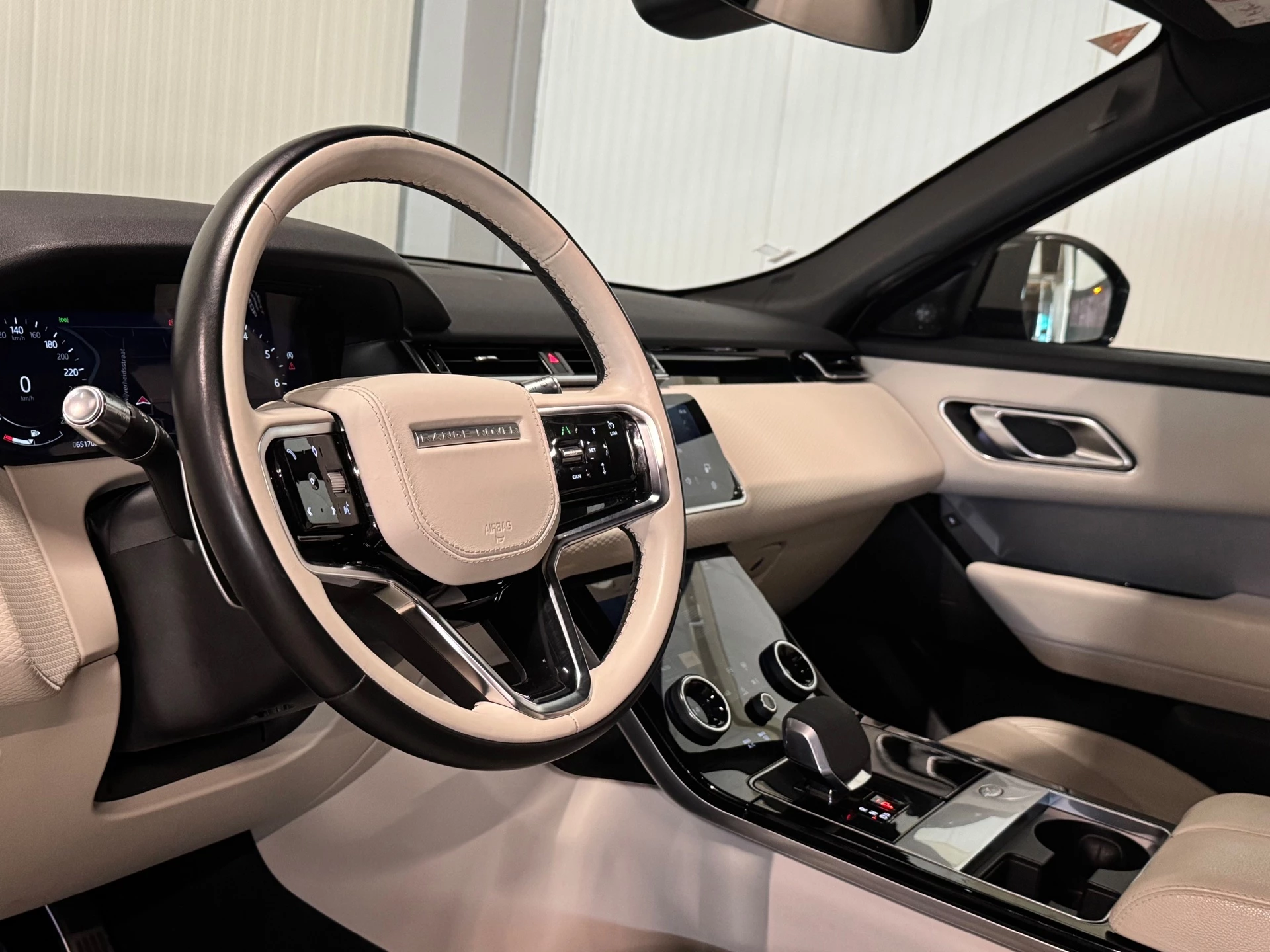 Hoofdafbeelding Land Rover Range Rover Velar