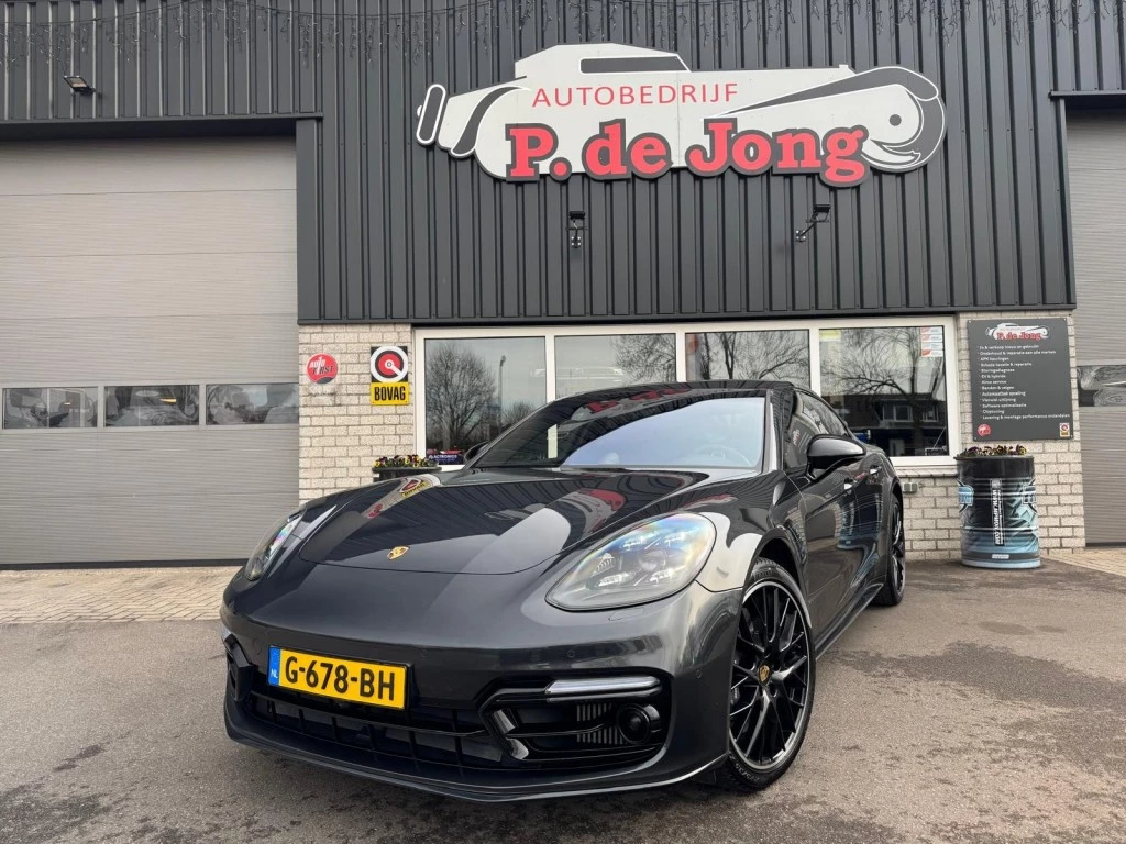 Hoofdafbeelding Porsche Panamera