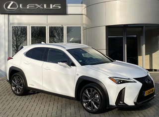 Lexus UX 250h F Sport Line NL-AUTO TRIPLE-LED KOPLAMPEN APPLE CARPLAY  BLIND SPOT PARK-SENSOR KEYLESS ELEK-STOELEN