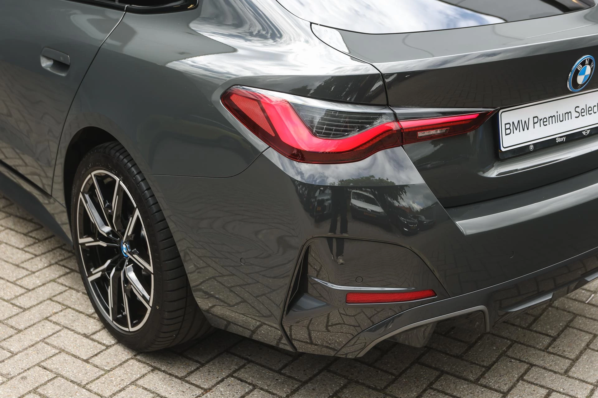 Hoofdafbeelding BMW i4