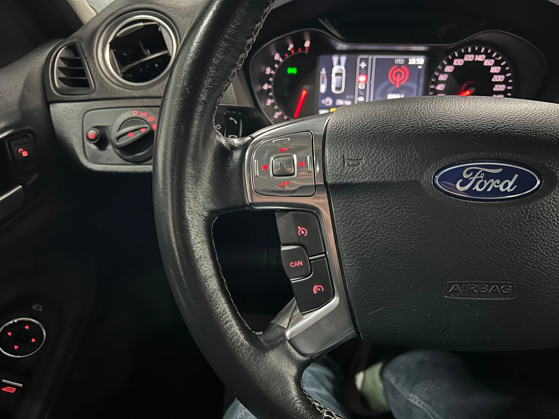 Hoofdafbeelding Ford Galaxy