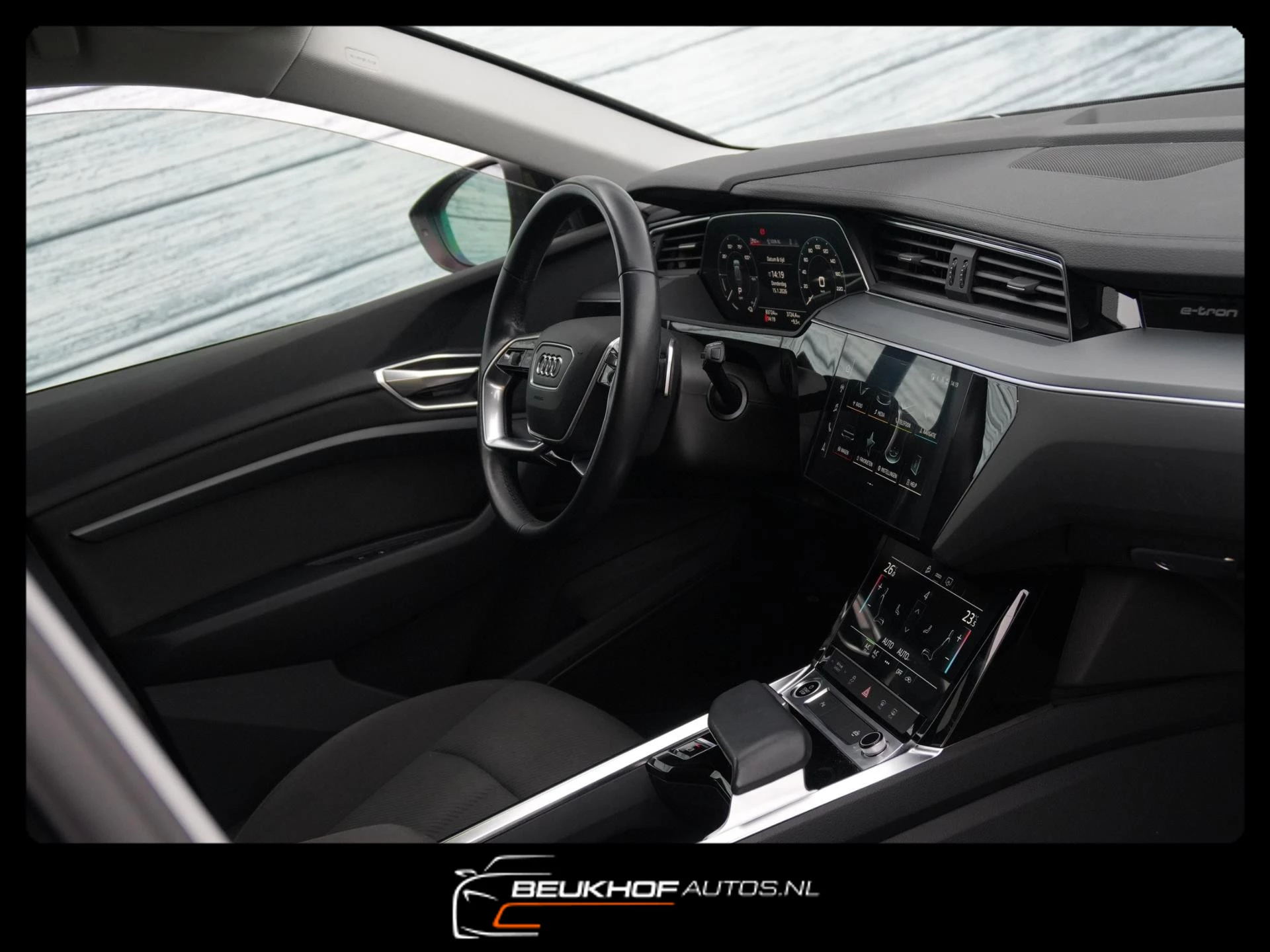 Hoofdafbeelding Audi e-tron