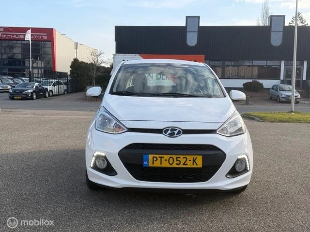 Hoofdafbeelding Hyundai i10