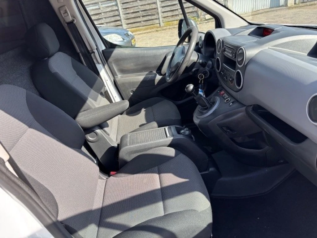 Hoofdafbeelding Peugeot Partner
