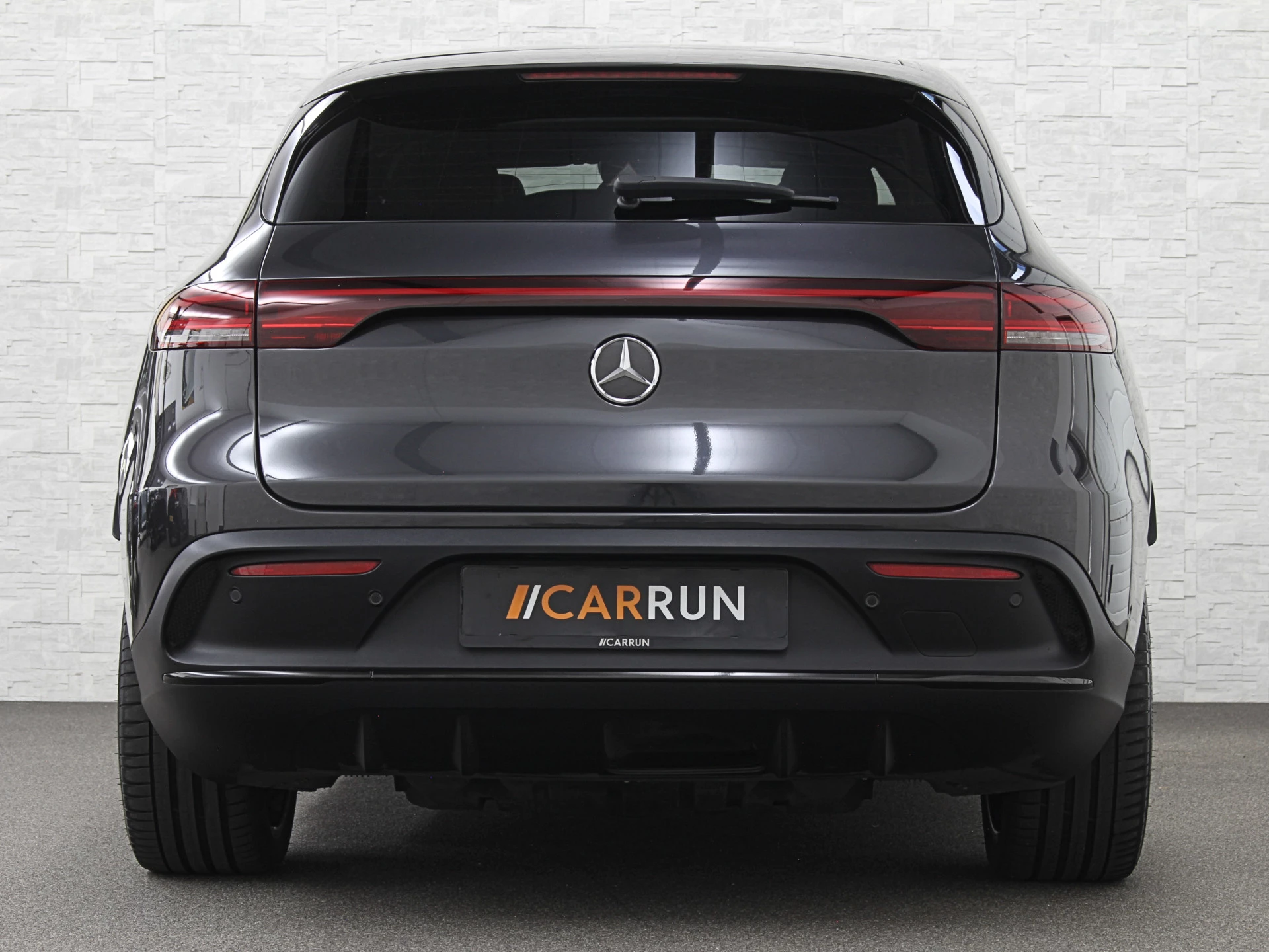 Hoofdafbeelding Mercedes-Benz EQC