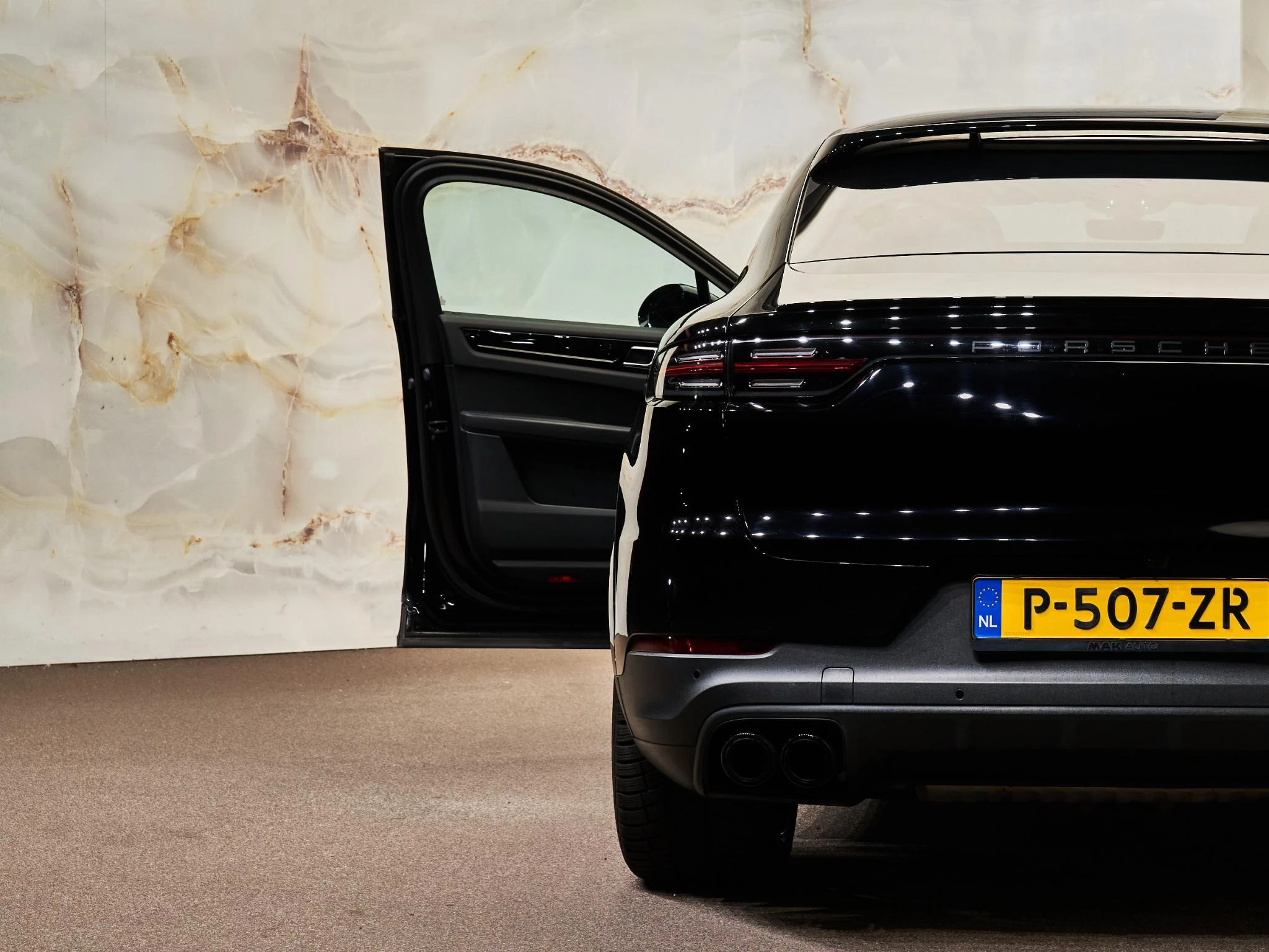 Hoofdafbeelding Porsche Cayenne