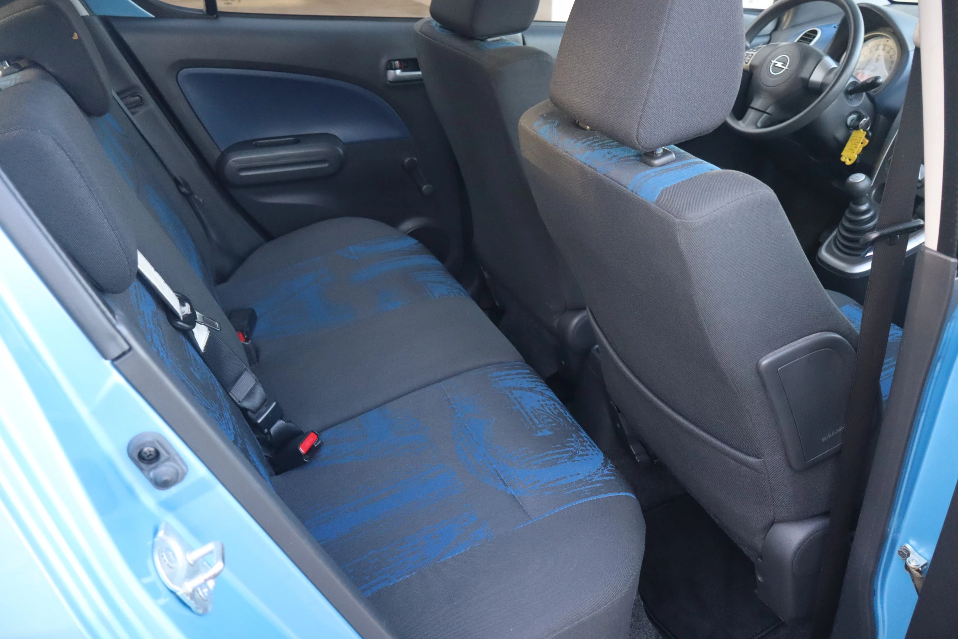 Hoofdafbeelding Opel Agila