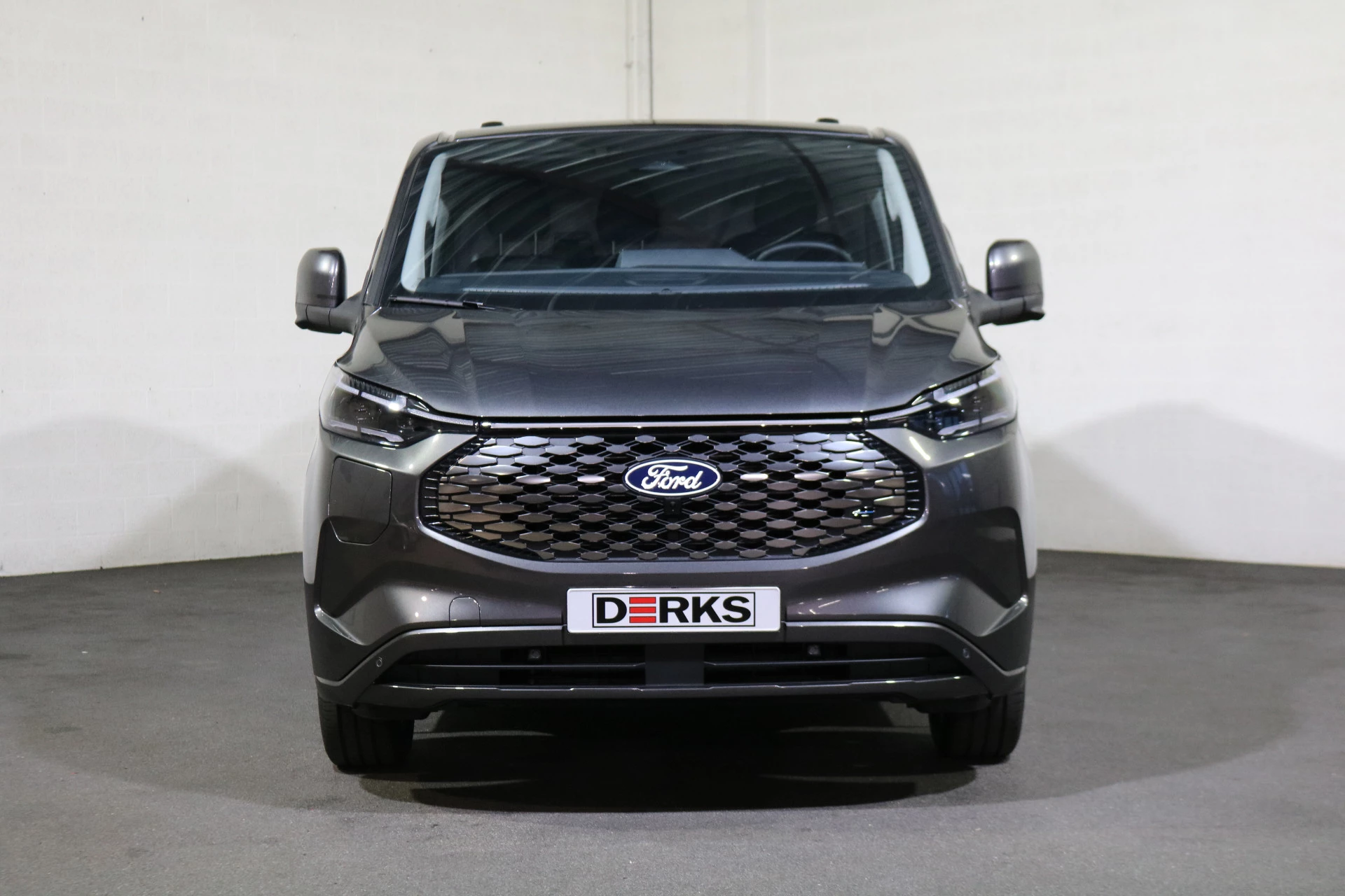 Hoofdafbeelding Ford E-Transit Custom