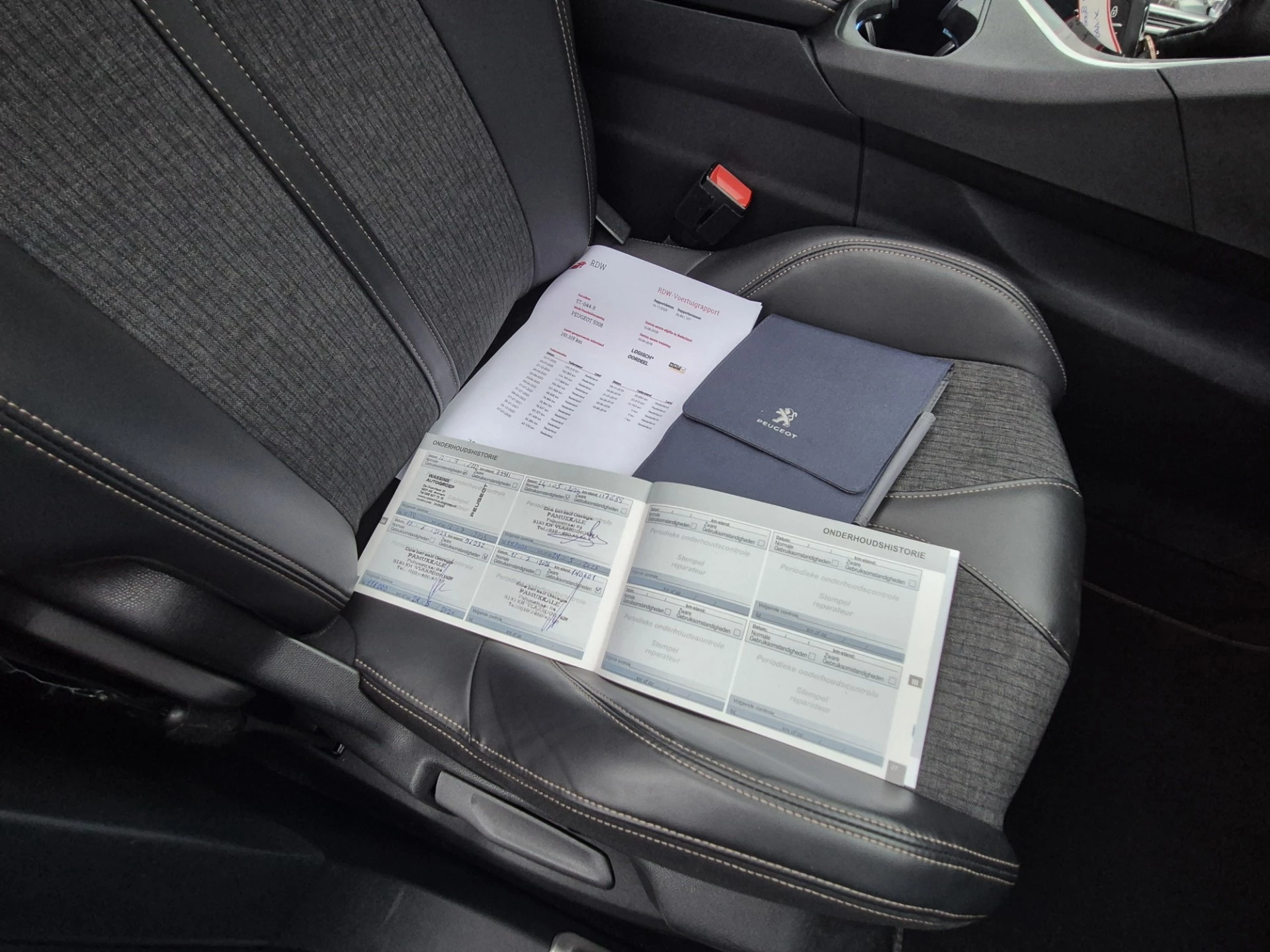 Hoofdafbeelding Peugeot 5008