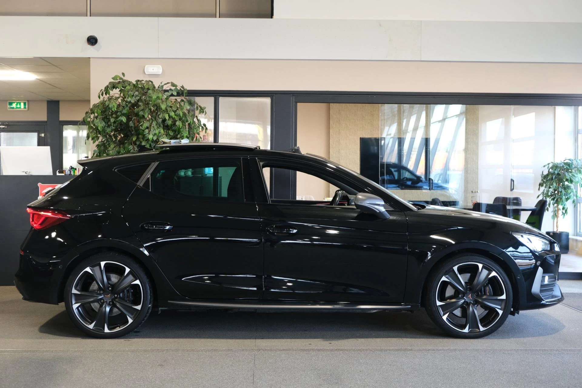 Hoofdafbeelding CUPRA Leon