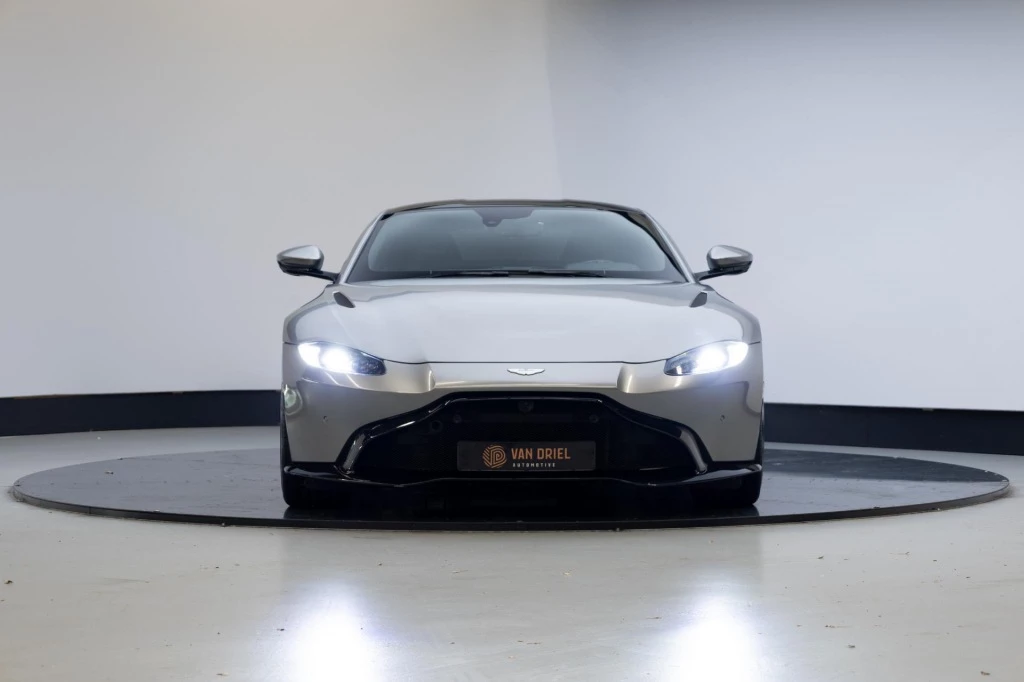 Hoofdafbeelding Aston Martin V8 Vantage