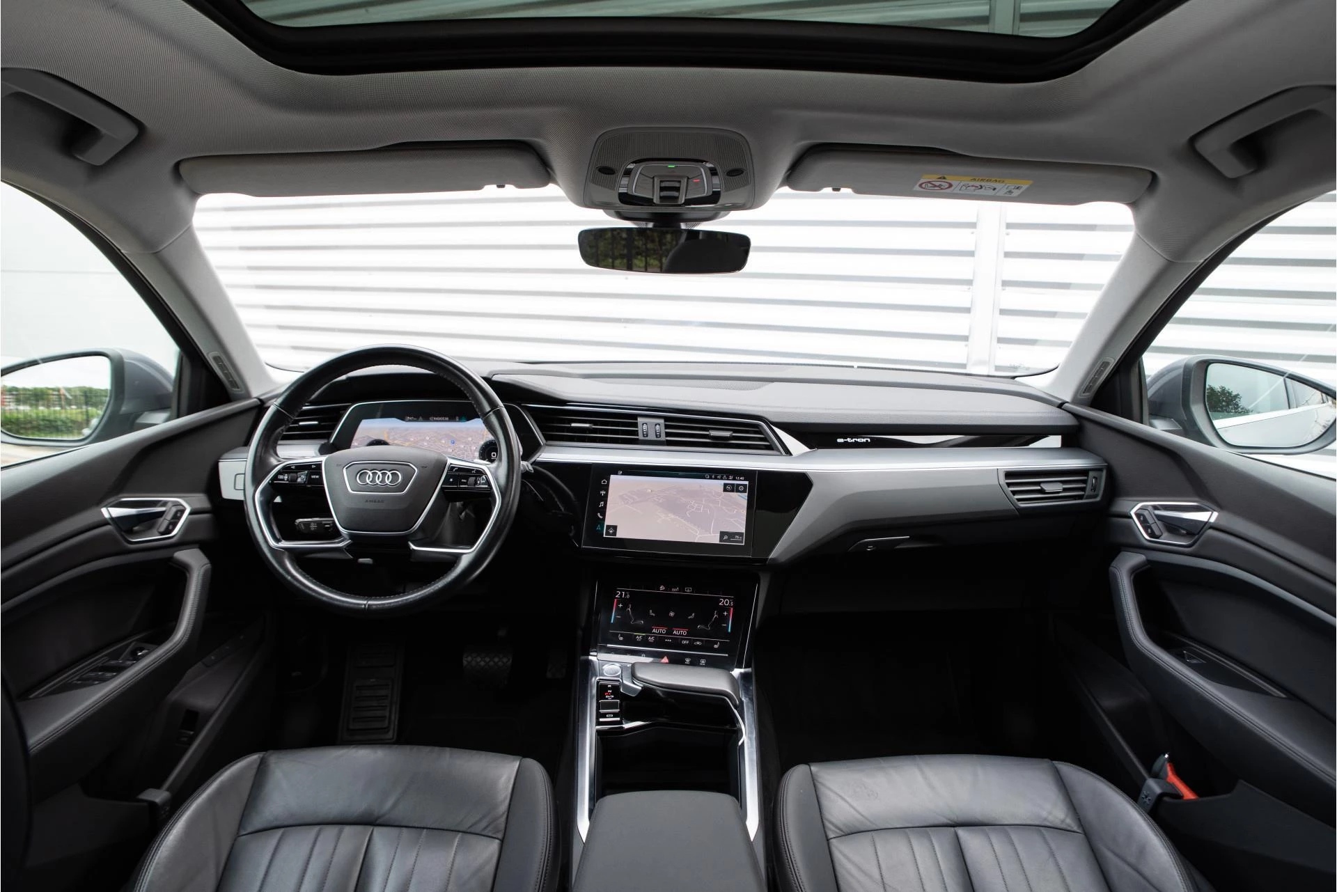 Hoofdafbeelding Audi e-tron