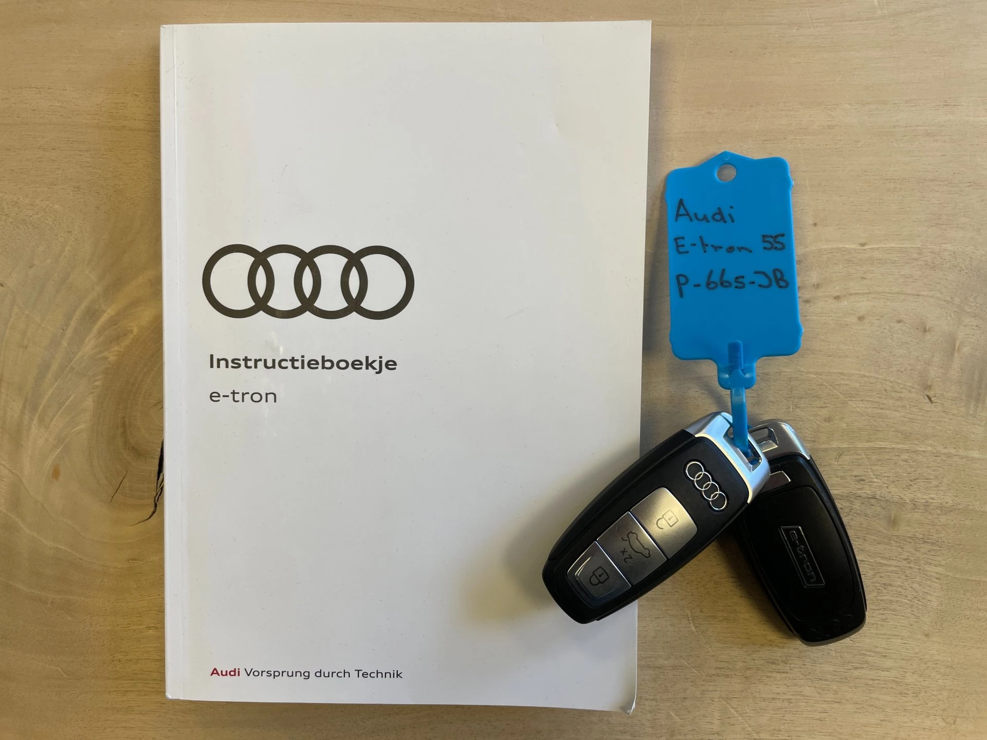 Hoofdafbeelding Audi e-tron