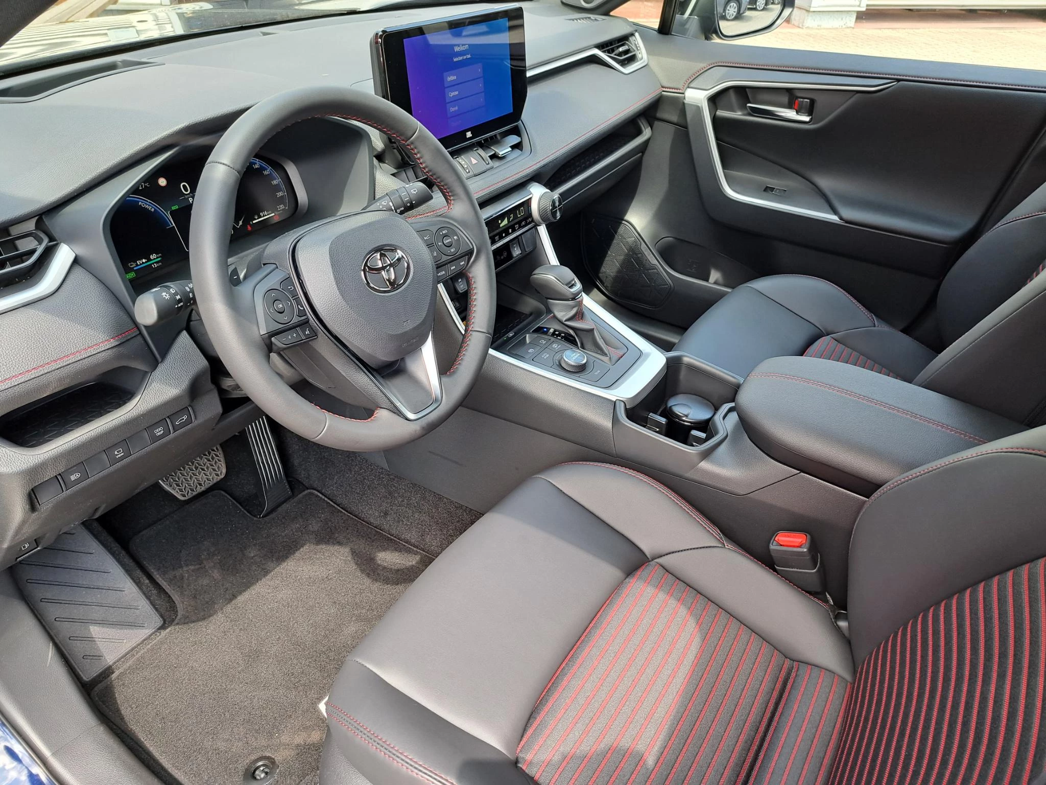 Hoofdafbeelding Toyota RAV4