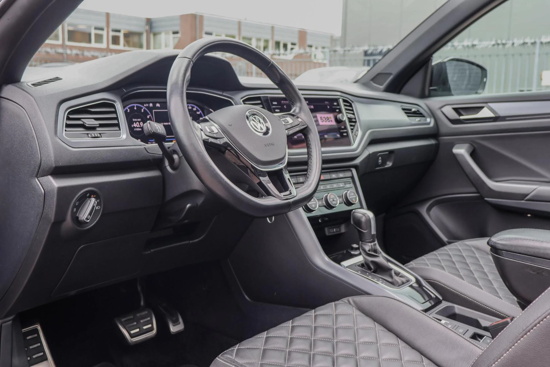 Hoofdafbeelding Volkswagen T-Roc