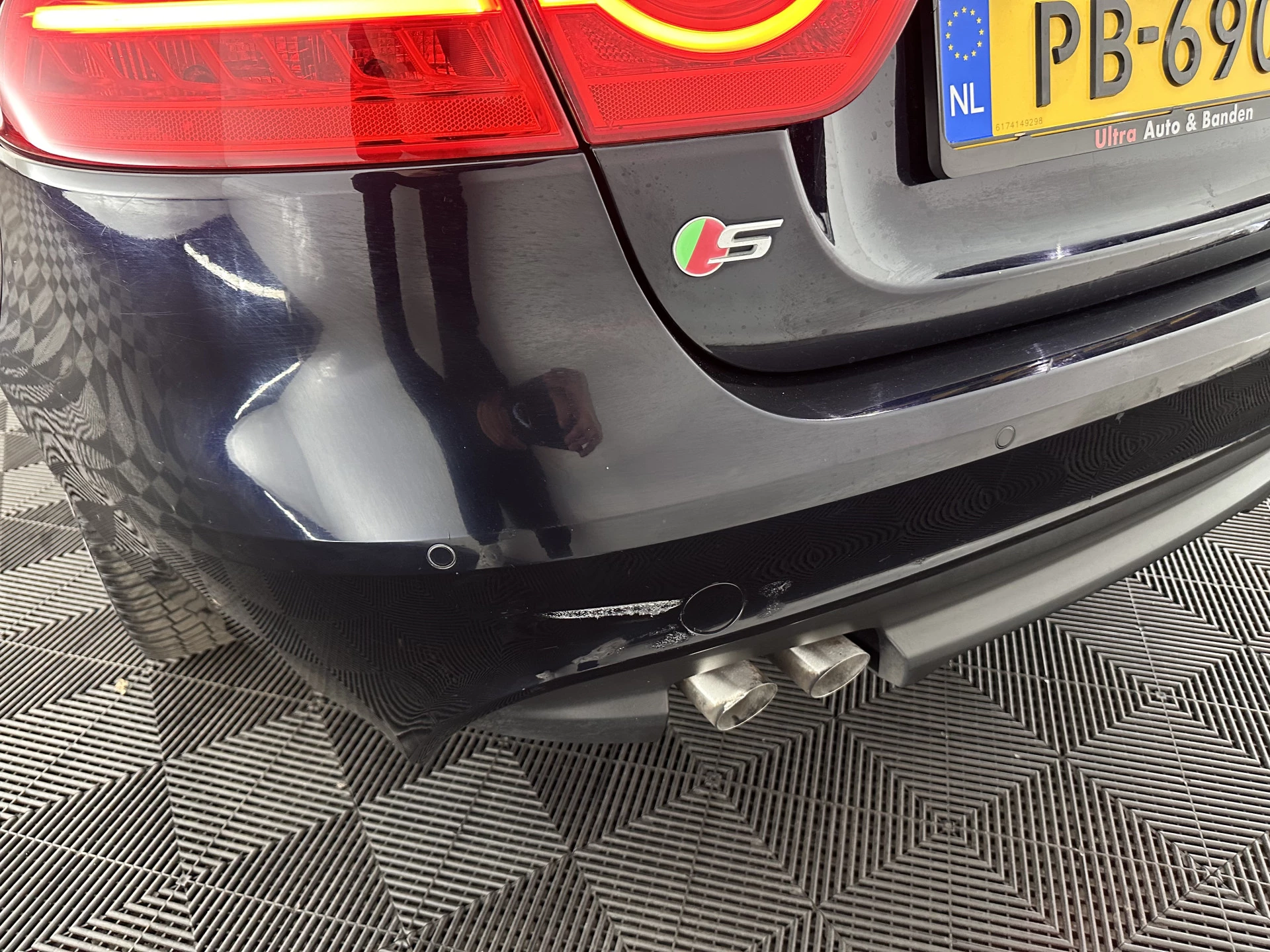 Hoofdafbeelding Jaguar XE