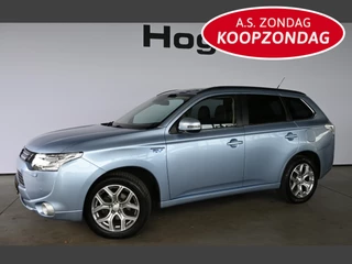 Mitsubishi Outlander 2.0 PHEV Instyle+ Navigatie Cruise controle Climate control Stoelverwarming Camera Inruil Mogelijk!