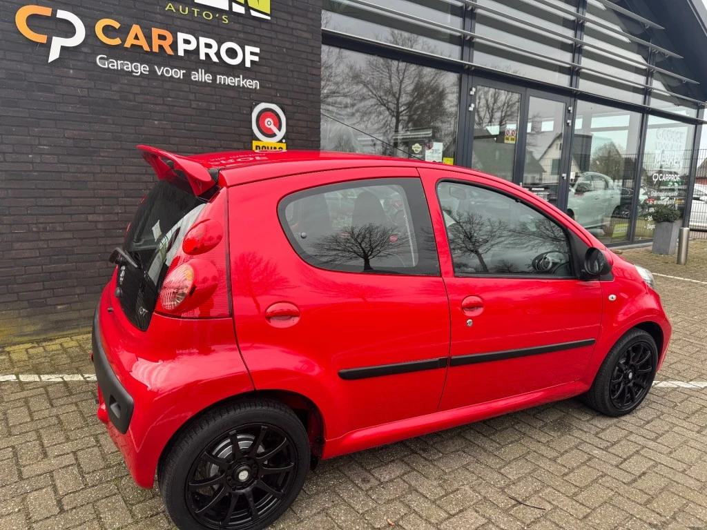 Hoofdafbeelding Peugeot 107